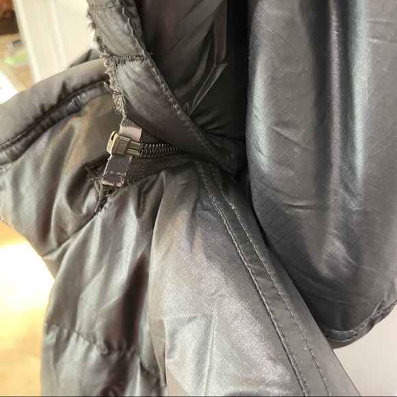 Down filled jacket - Gap - Great Condition - Picture 6 of 15